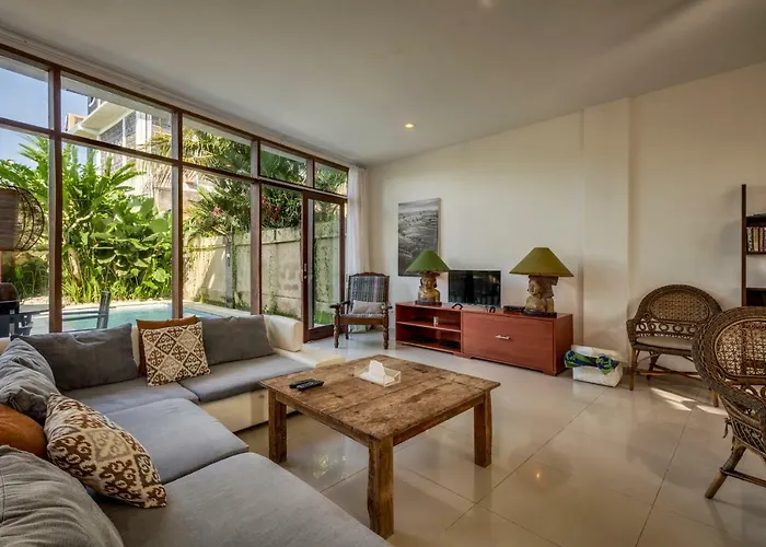 Balian Surf Villas *